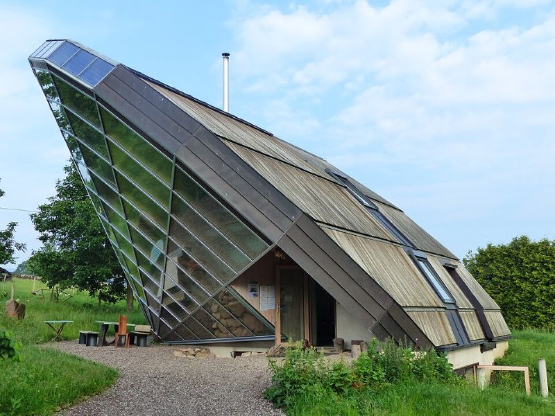 Heliodrome (https://fr.wikipedia.org/wiki/H%C3%A9liodome) Heliodrome (https://fr.wikipedia.org/wiki/H%C3%A9liodome)